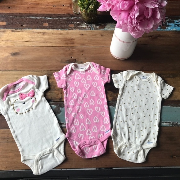 Gerbere Bundle of 3 Onesies Baby Size 6-9 M - Picture 4 of 11
